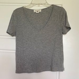 Forever 21 Grey Cropped Tee